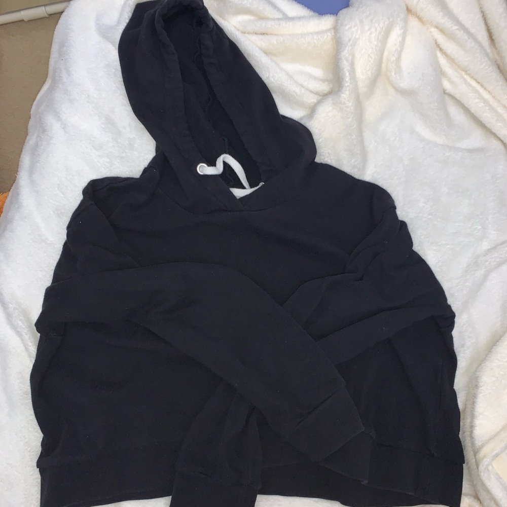 Black cropped hoodie